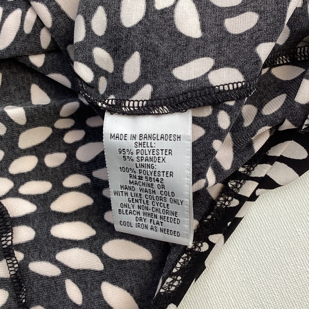 Maggy London Black and White Leaf Print Midi Dress - Picture 7 of 10